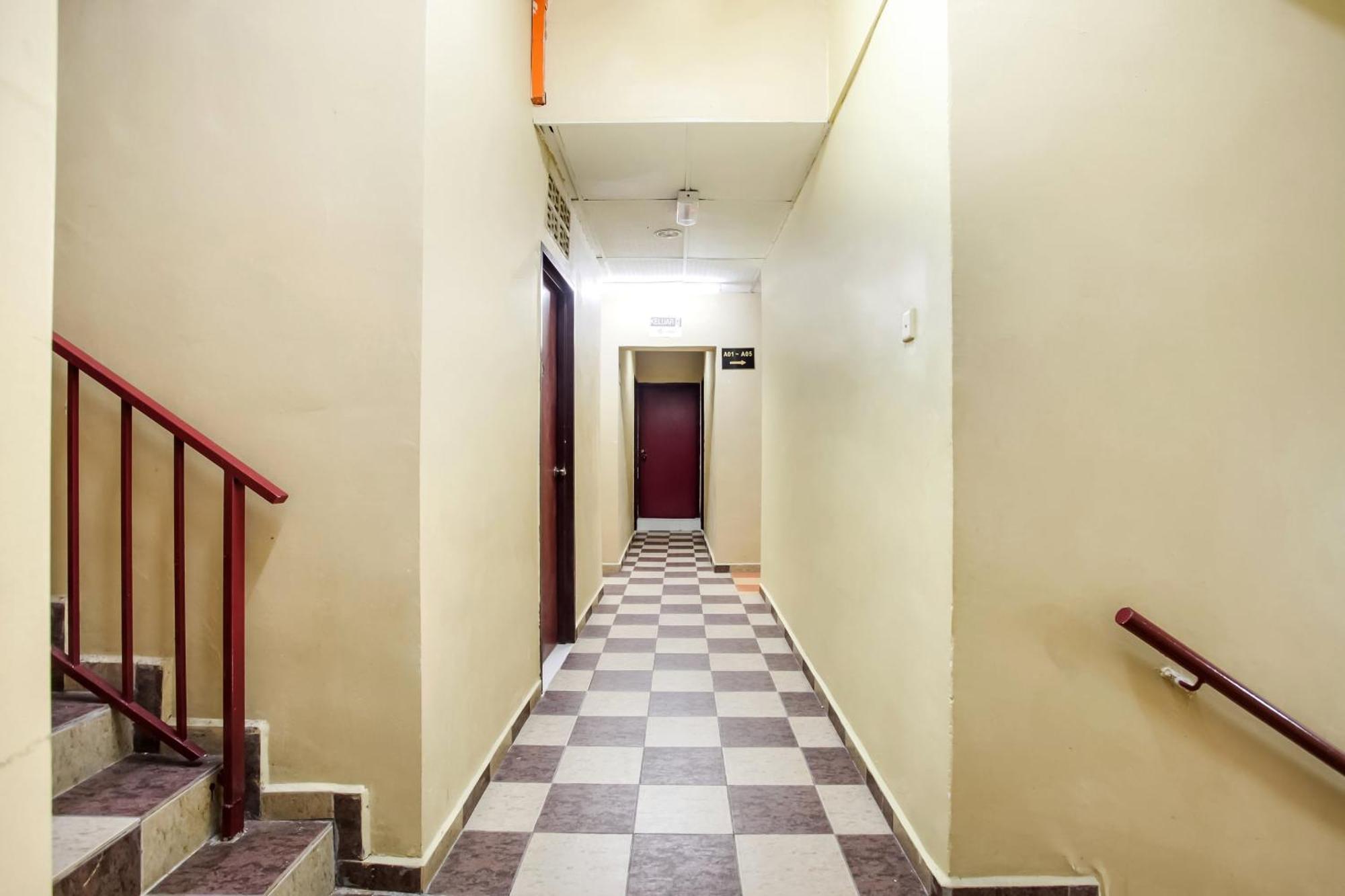 Super Oyo 89427 Kavanas Hotel Taiping Exterior photo