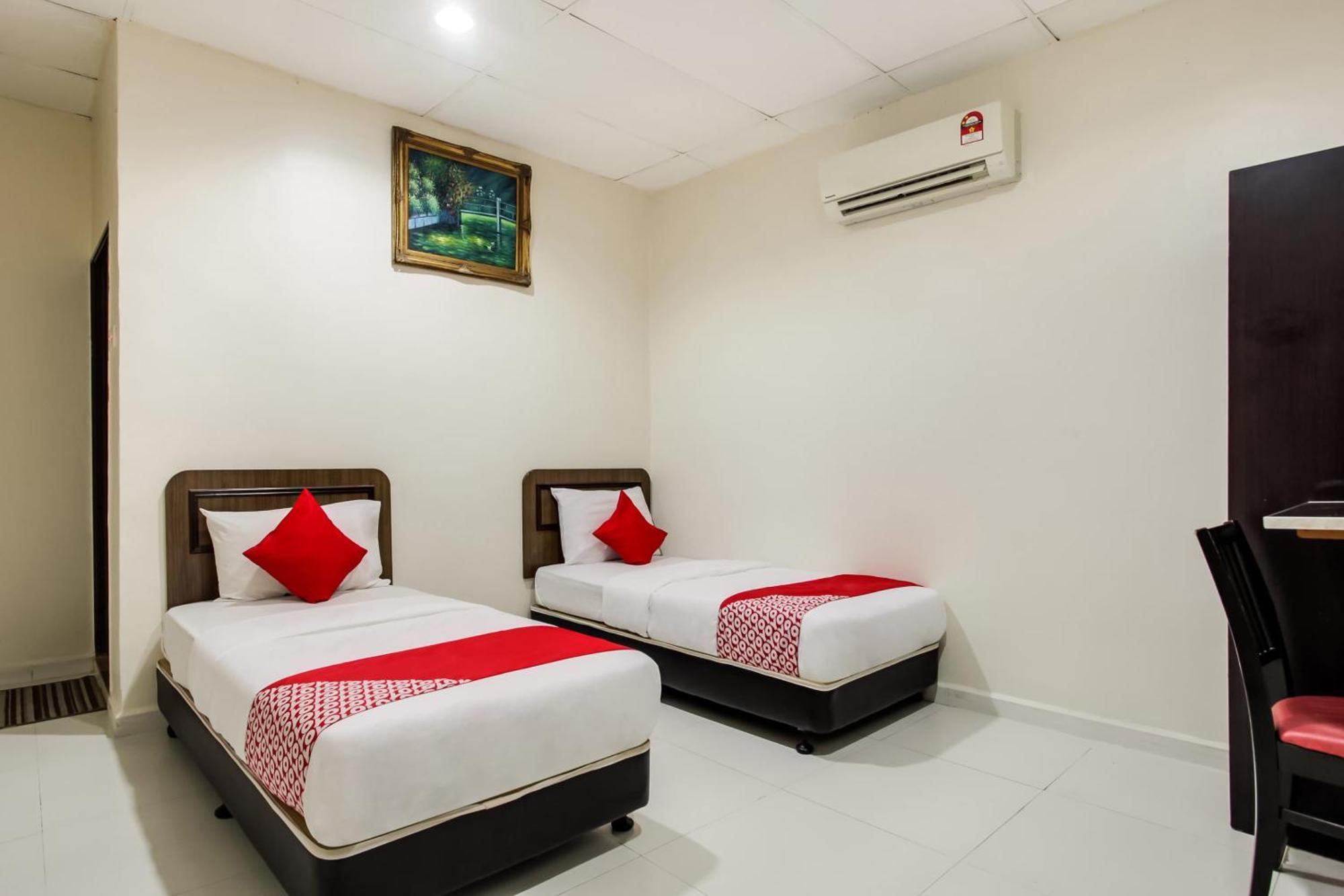 Super Oyo 89427 Kavanas Hotel Taiping Exterior photo