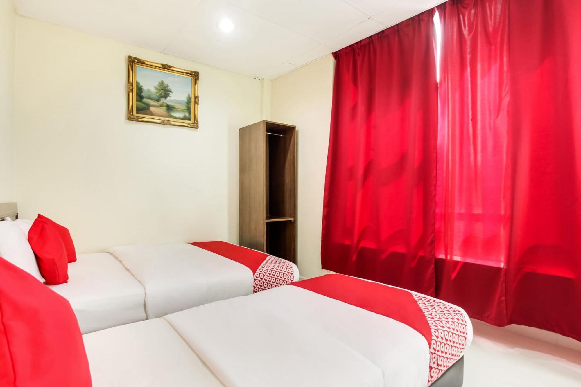 Super Oyo 89427 Kavanas Hotel Taiping Exterior photo